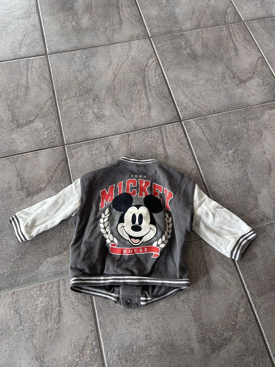 Gap Lotti & Set di vestiti: Jungs Disney Kleiderpaket Gr 80 – Usato da Berg (Dägerlen) venduto da nzelli 1