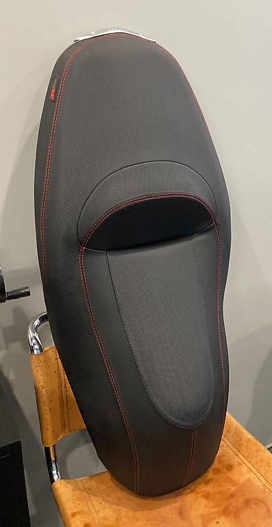 Alle Rollerersatzteile: Selle X-Max 2014-2018  – Neu und originalverpackt aus Genève von Bellameccanica