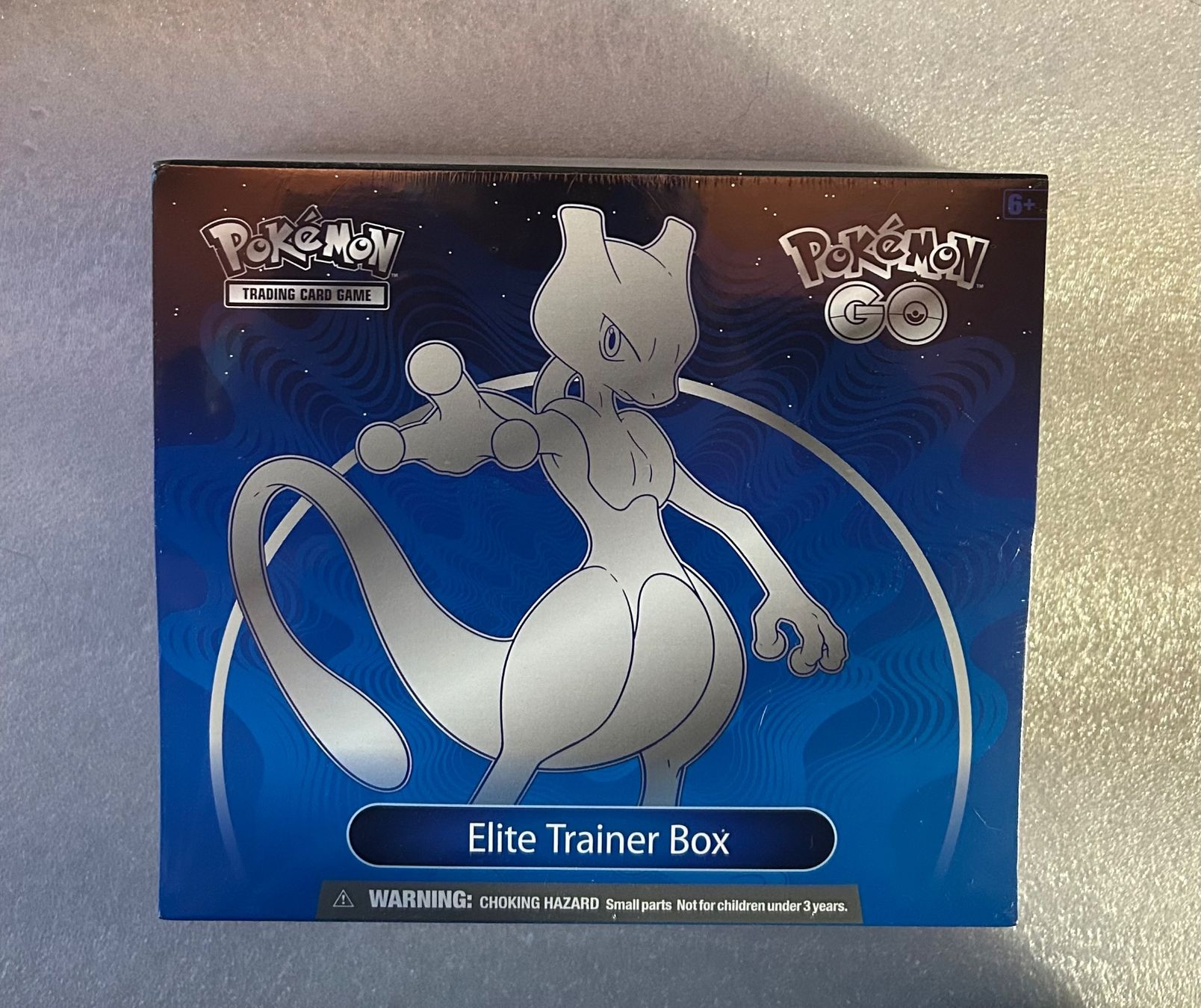 Pokémon Carte collezionabili: Pokémon GO Elite Trainer Box - Englisch inkl. Acryl Case – Nuovo e nell'imballaggio originale da Diepoldsau venduto da Swiss.CLT 3