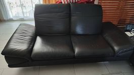 2 Sofas aus Leder
