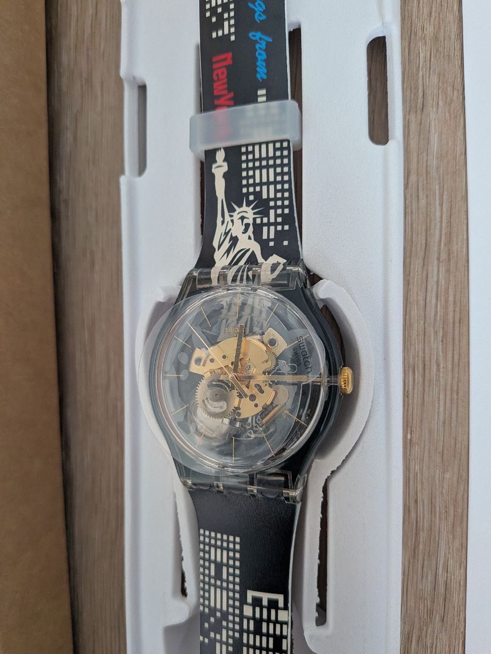 Swatch Orologi: Swatch Greetings from New York NEU – Nuovo e nell'imballaggio originale da Schöftland venduto da Surface 1