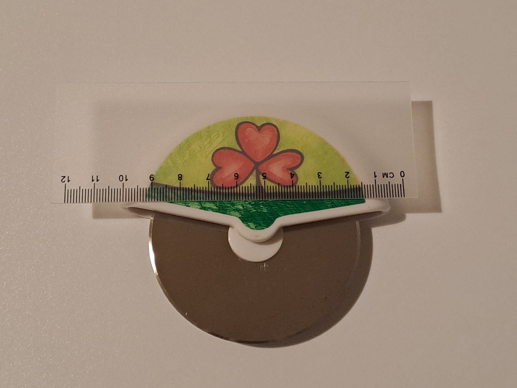 Küchenmesser: Pizzaschneider mit Glücksklee-Design- Neu+OVP – Neu und originalverpackt aus Schaffhausen von lucaalessandro 5