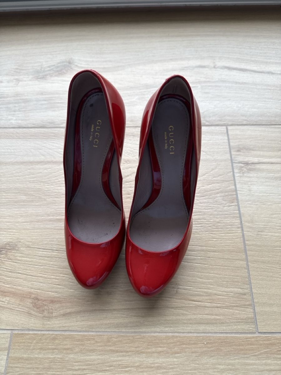 Gucci Damenschuhe: Gucci red pumps 36 – Gebraucht aus Gland von dan_hxf7 1