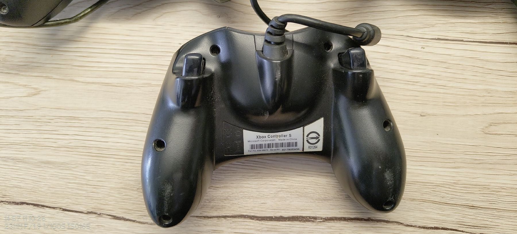 Microsoft Controller: 3 Microsoft Xbox Controller schwarz gebraucht/Defekt  – Difettoso da Rüti ZH venduto da S.T.G 4
