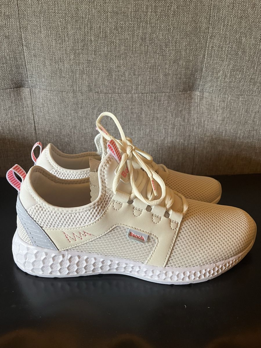 Bench Chaussures femmes: Bench Sneaker – Neuf (Voir description) à Conters par Bloom007