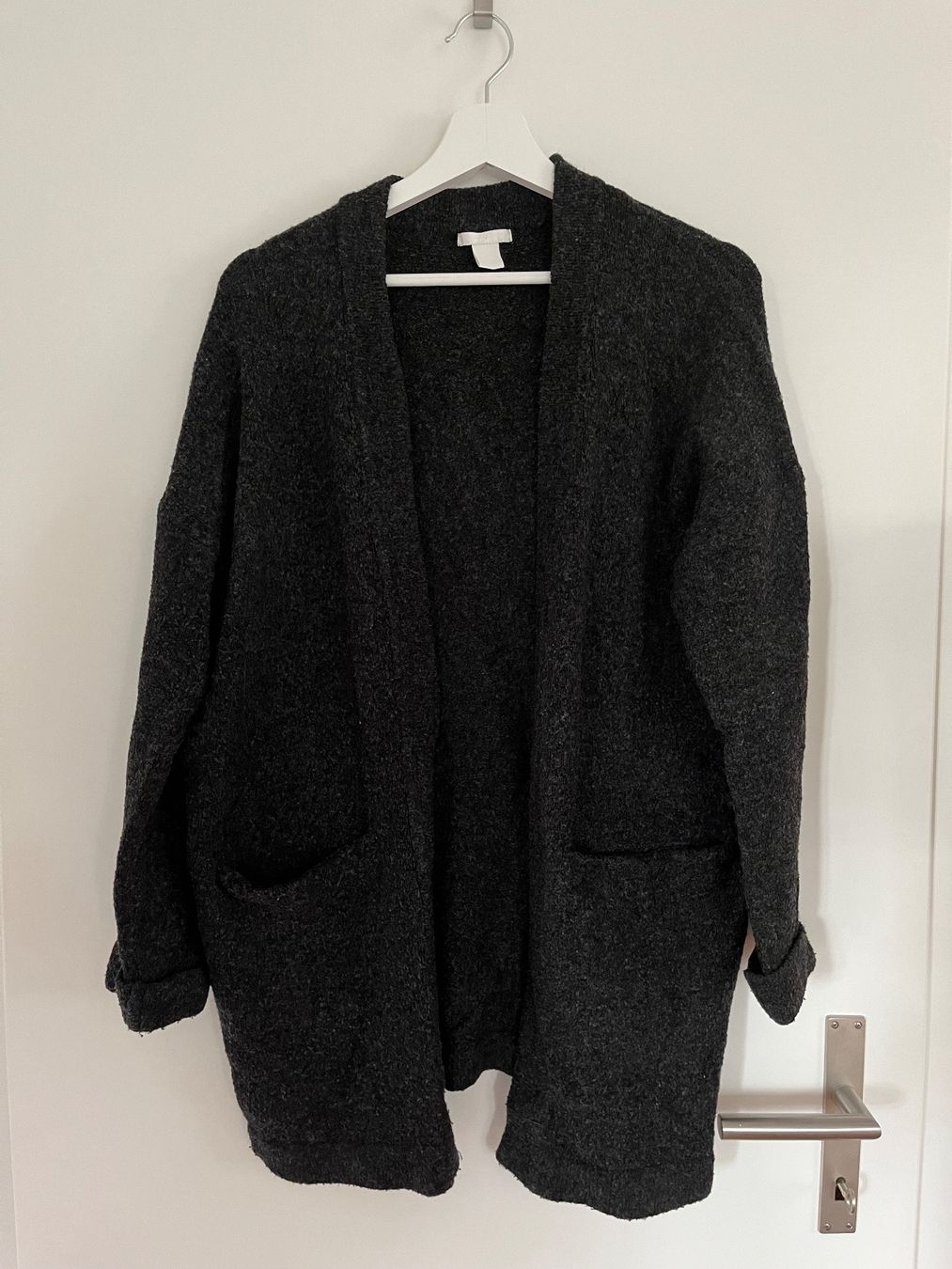 Giacche: Strickjacke dunkelgrau – Usato da Fislisbach venduto da den_dzl9