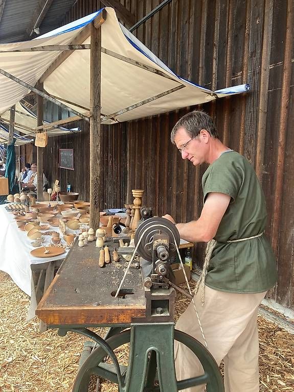 Tutte le macchine: Antike Drechselbank – Usato da Ursenbach venduto da drechsler 3