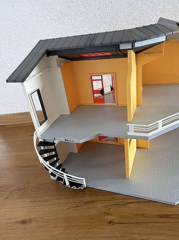 Playmobil Giocattoli: Playmobil Villa – Usato da Bennau venduto da Kristina12345 3