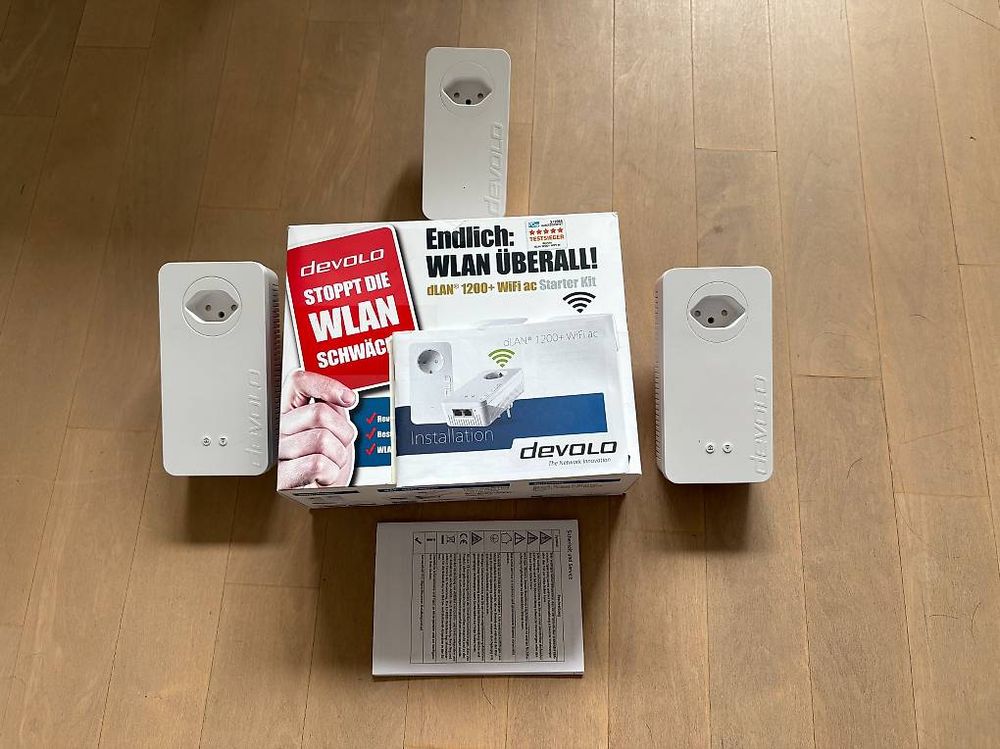 Lecteurs & Adaptateurs: devolo dLAN 1200+ WiFi ac Starter Kit + zusätzlicher Adapter – D'occasion à Fällanden par Carioca30