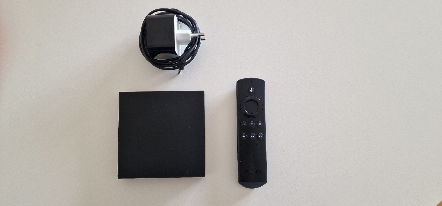 Amazon Lettore multimediale & Streamer: Amazon Fire TV Box – Usato da Zollikofen venduto da tiga257 1