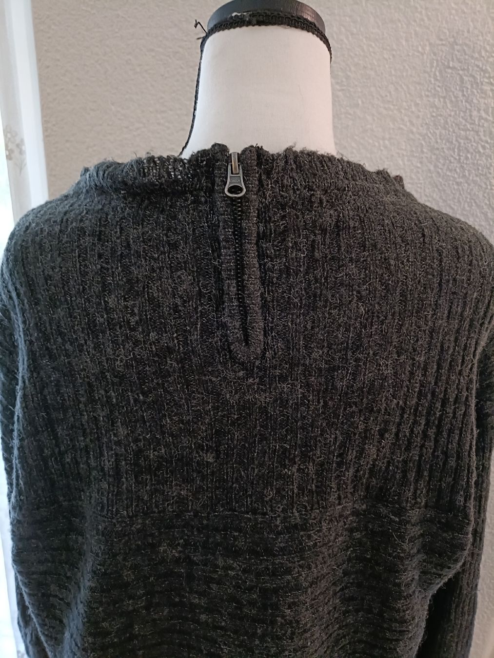 Only Pullover & Sweatshirts: warmer Oversized Pullover Only Gr. XS – Gebraucht aus Näfels von CH.Kchlineknopf 4