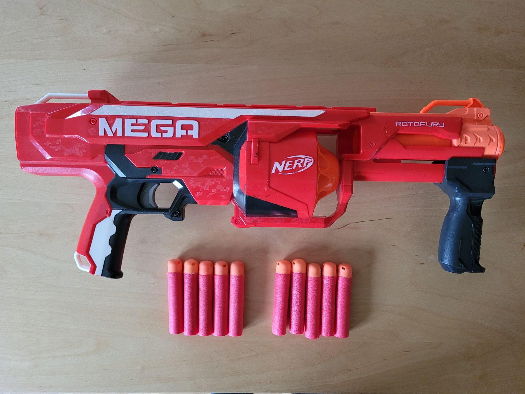 Nerf Spielzeuge: Nerf Mega Rotofury mit 10 Darts – Gebraucht aus Wiesendangen von