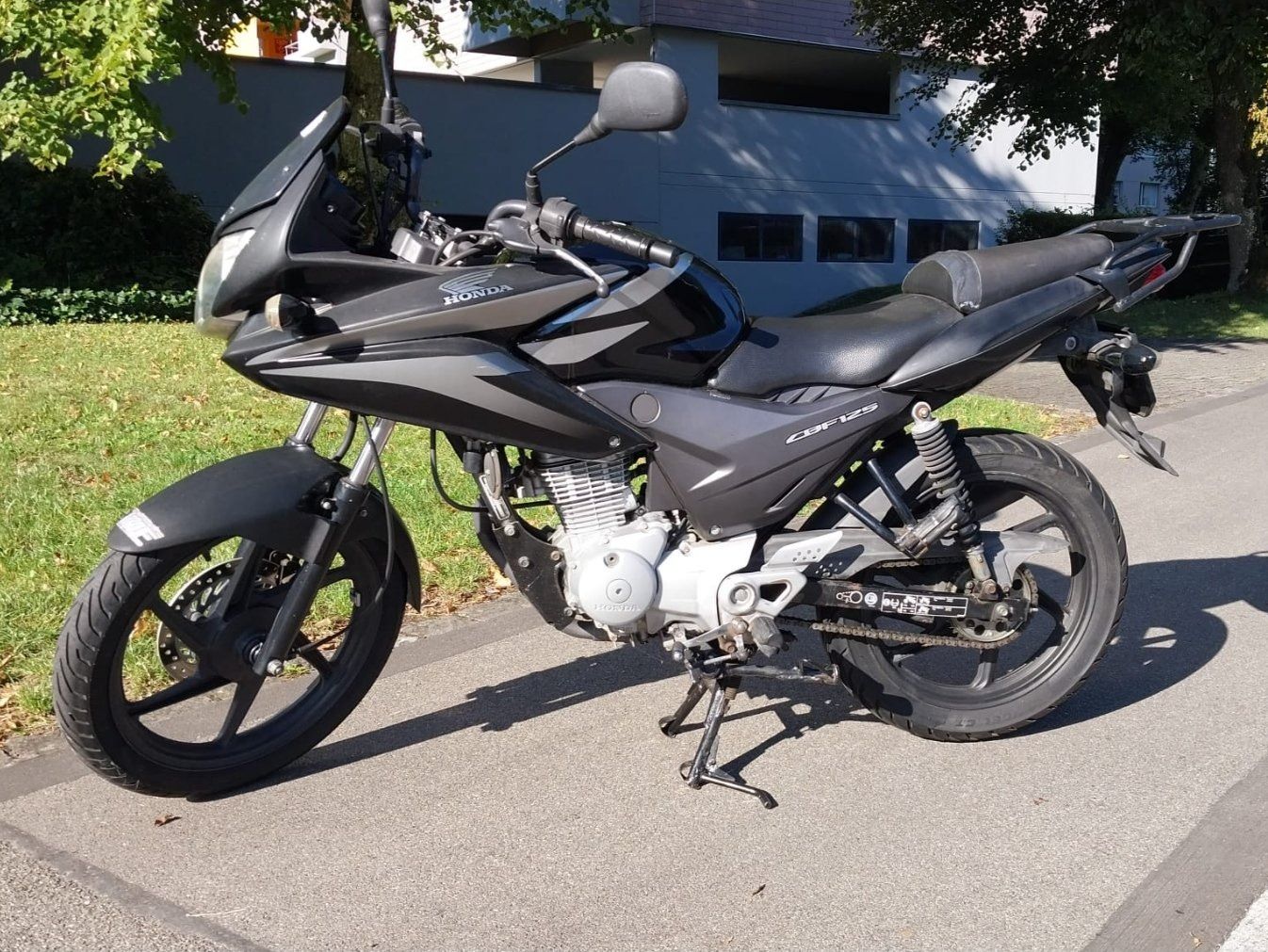Honda Strada: Honda CBF125 – Usato da Zürich venduto da amr_k6tx