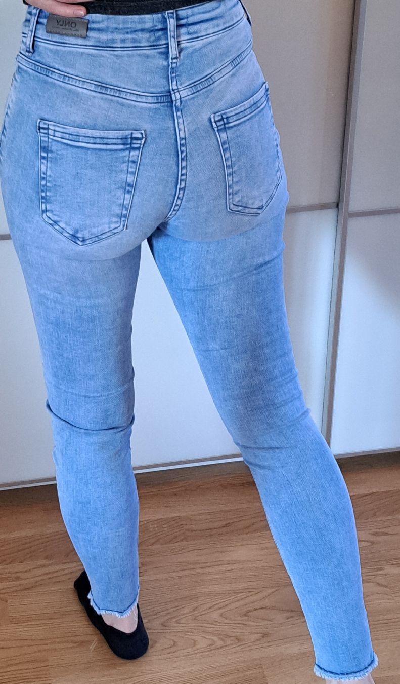Jeans: Gap High Rise Jeans und Only Jeans – Gebraucht aus Murten von ste_s76w 3