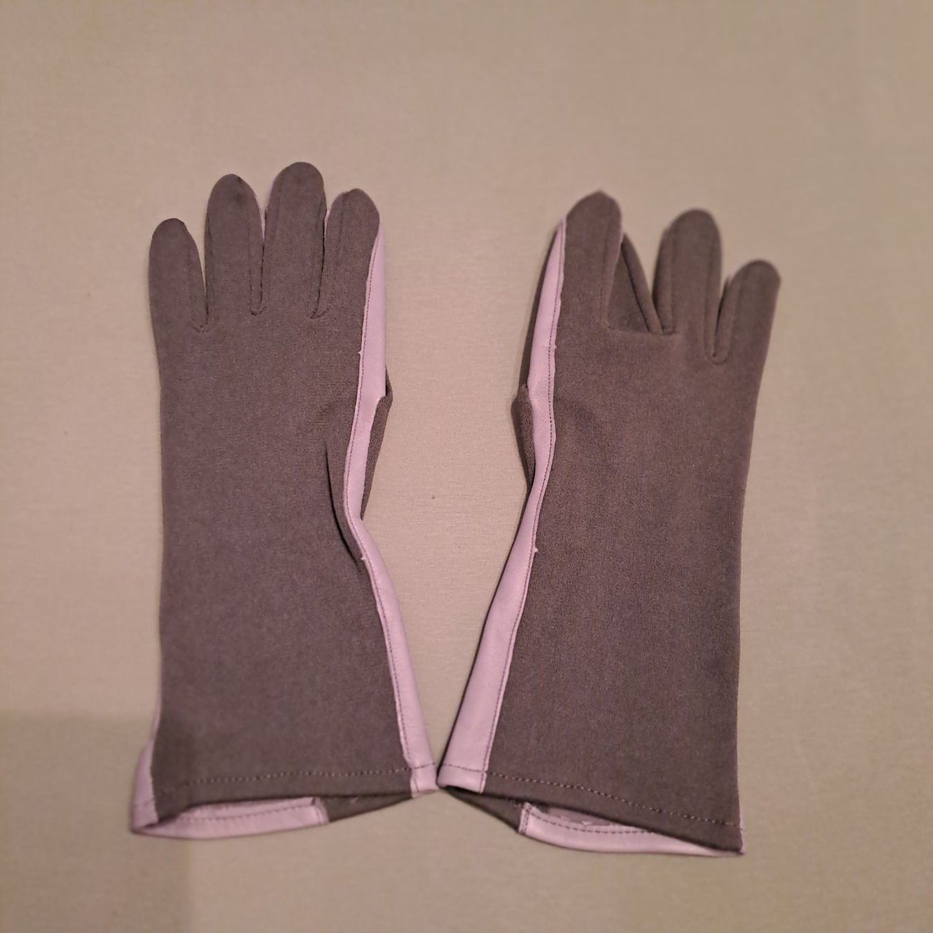 Schweizer Armee Uniformi: Nomex Fingerhandschuhe Militär – Nuovo (secondo la descrizione) da Gipf-Oberfrick venduto da Mig_29 1