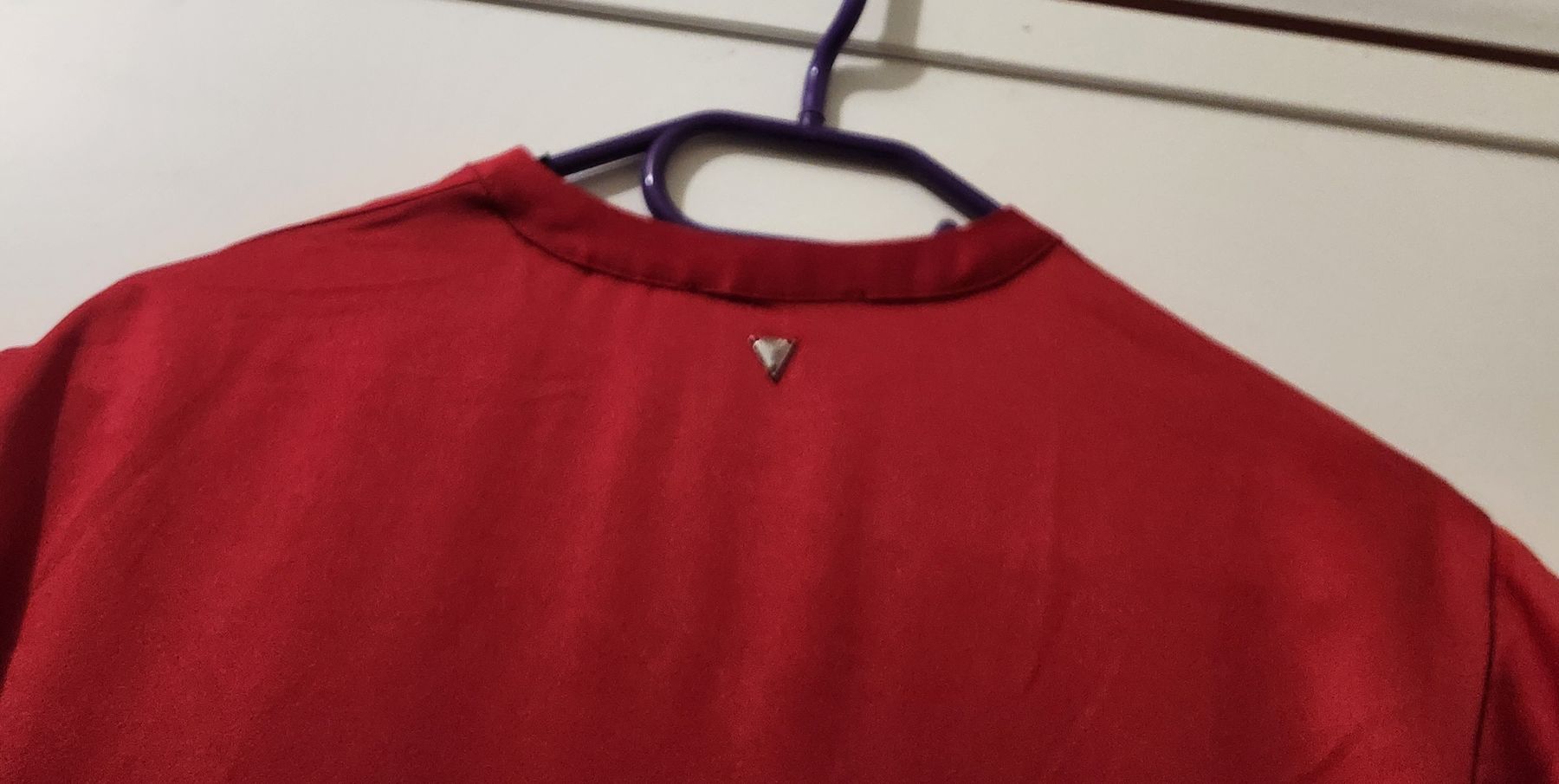 Guess Vestiti: Robe GUESS rouge taille M neuve avec etiquette – Nuovo (secondo la descrizione) da Niedergösgen venduto da Eva2410 3