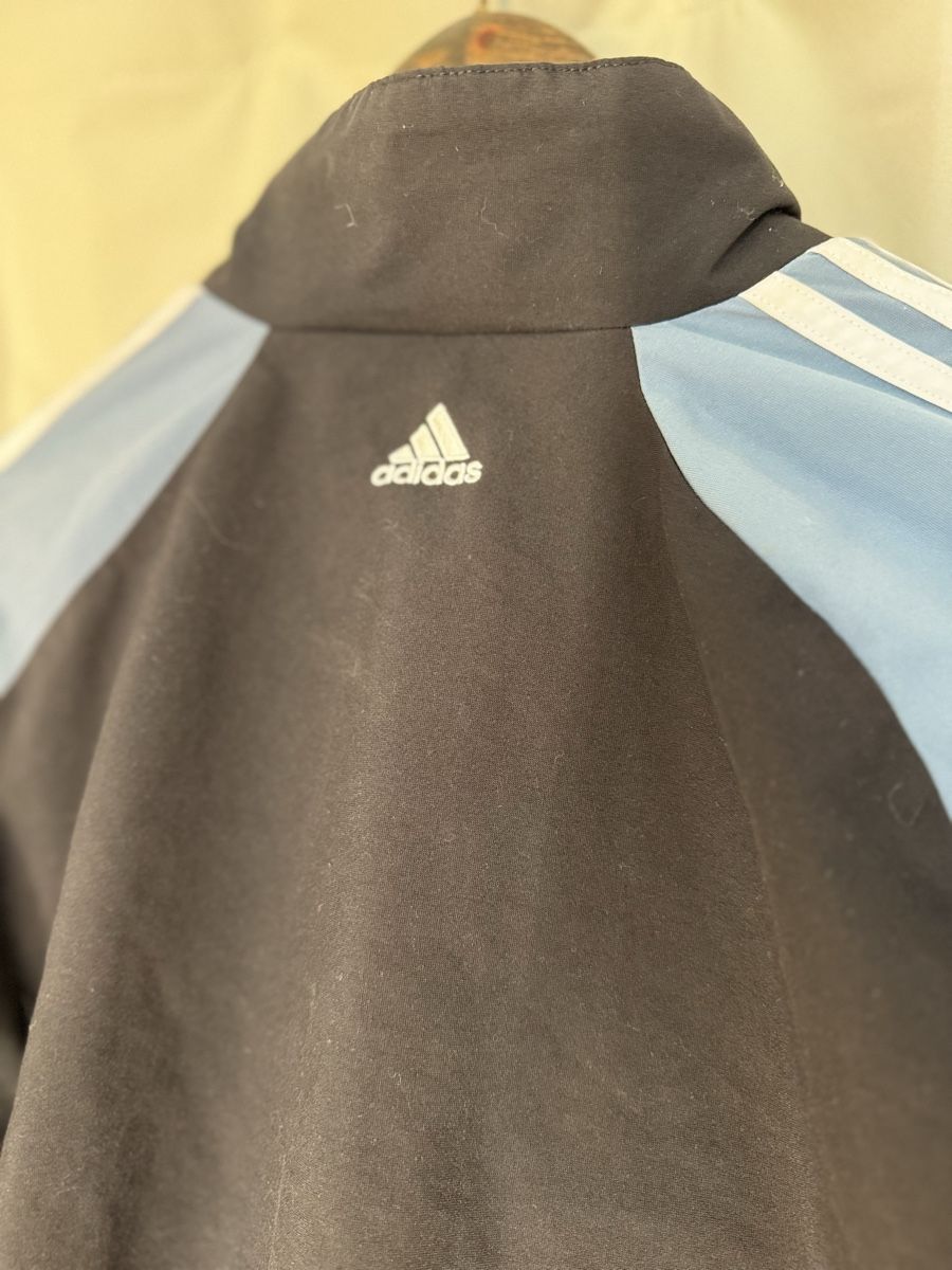 Vestes: Adidas Trainingsjacke Grösse L – D'occasion à Schlieren par LaLuxaZurich 3