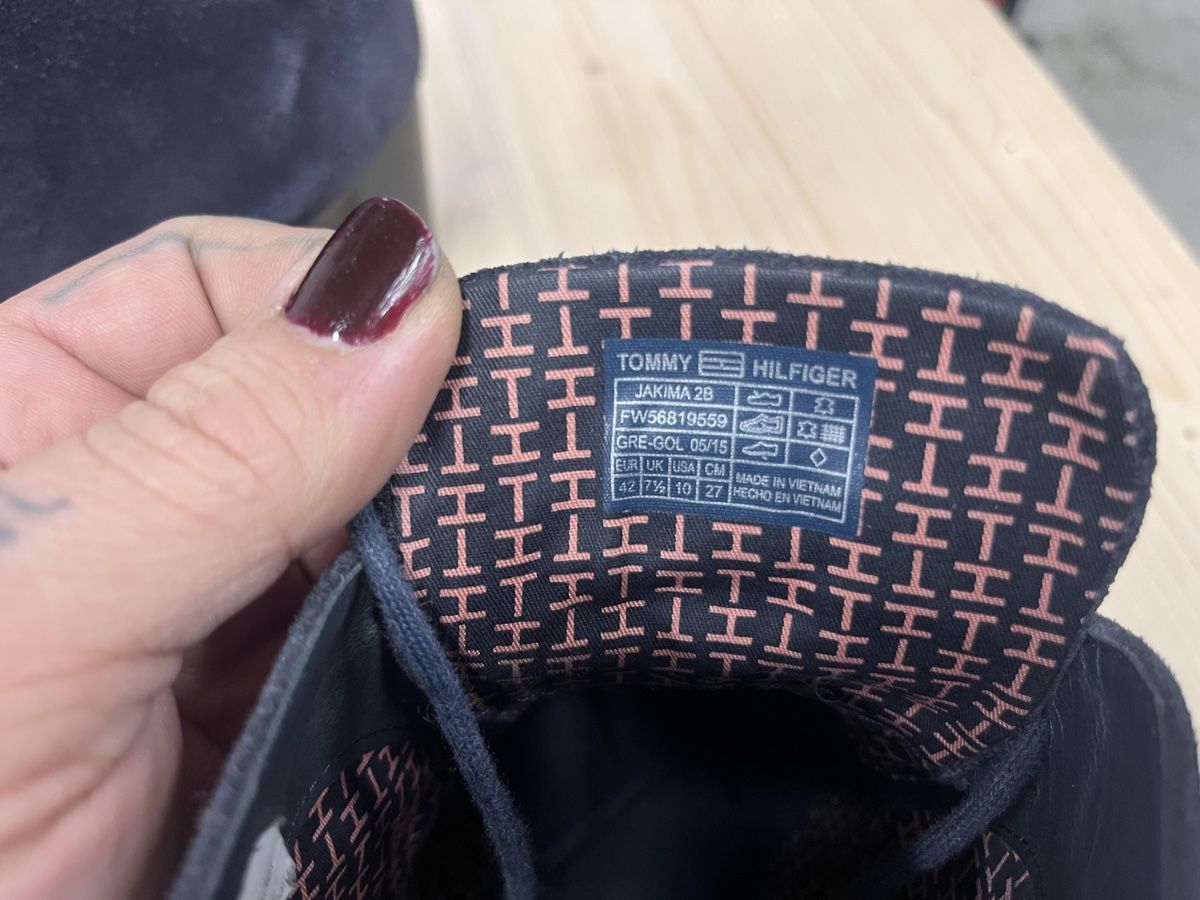 Tommy Hilfiger Scarpe da donna: Bottine Tommy Hilfiger 42 – Usato da Lausanne venduto da kamikazy 4