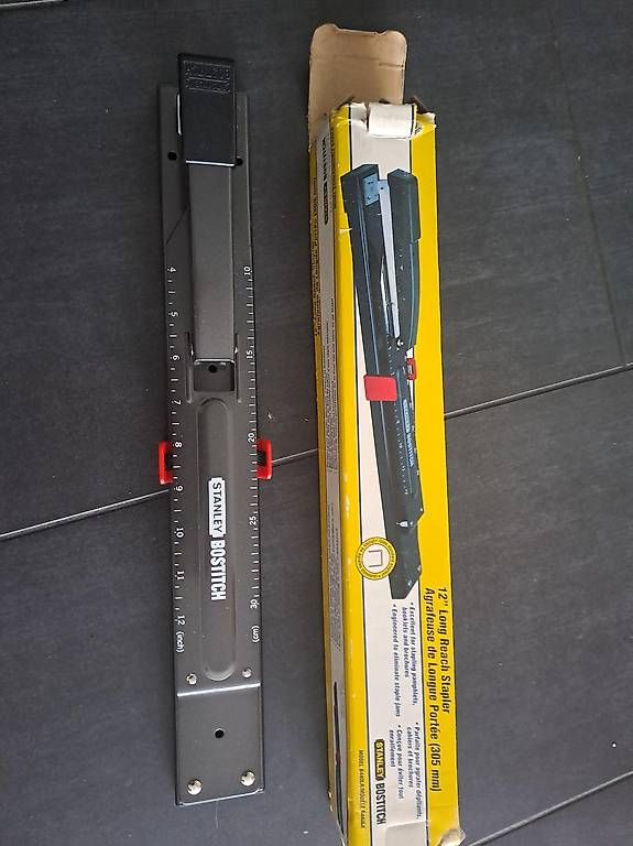 Bostitch Tutti gli attrezzi: Agrafeuse longue portée – Usato da Payerne venduto da dur_6vmz