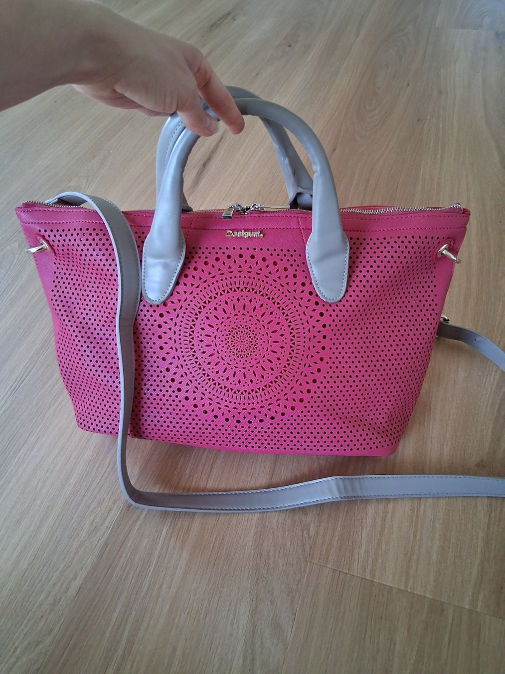 Desigual Taschen für Damen: Grosse Desigual Tasche neuwertig – Gebraucht aus Lengnau AG von Nathi88 9