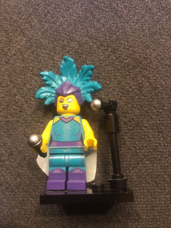 Lego figurine à collectionner Cabaret Singer (Gebraucht) in Fully für ...