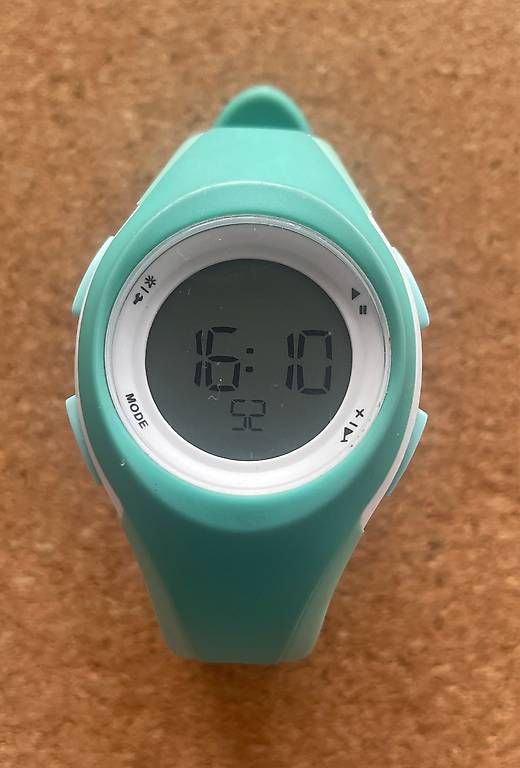 Orologi:   Montre décathlon turquoise  – Usato da La Sarraz venduto da lenamoser