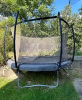 Trampolin Titan
