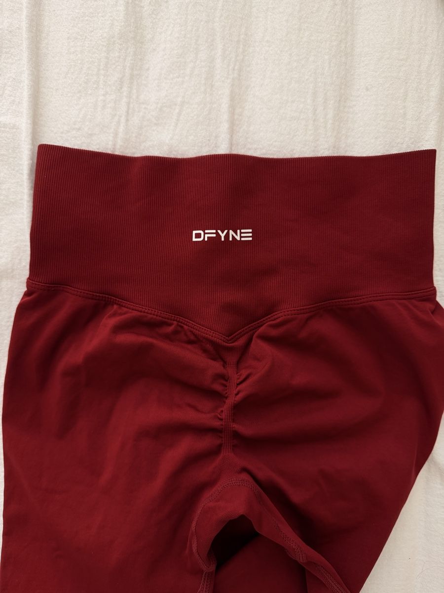 DFYNE Leggings: Dfyne Lanyi Leggings – Nuovo (secondo la descrizione) da Altbüron venduto da rah_pz8s 1