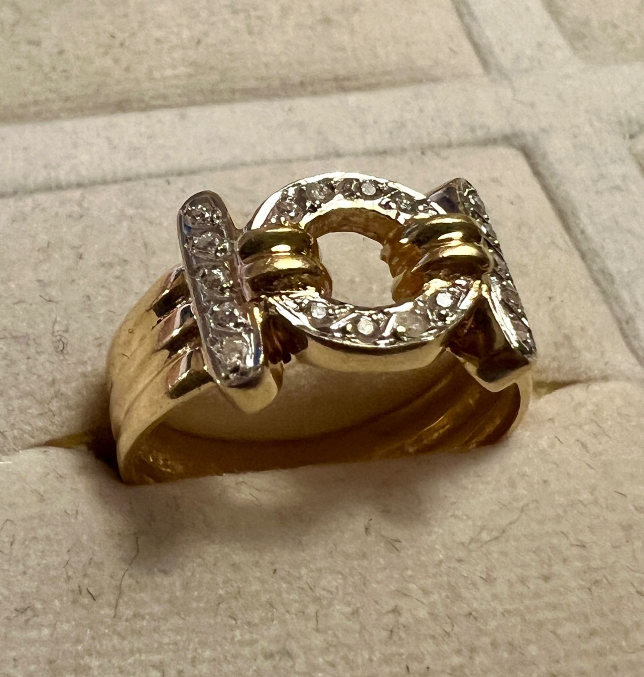 Anelli: Gold-Ring 18 K mit weissen Saphiren – Usato da Chur venduto da Penting1935 1