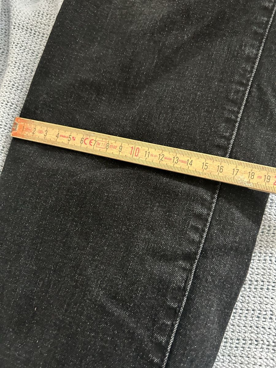 Jeans: Schwarze neu Jeanshosen – Nuovo (secondo la descrizione) da Rüti ZH venduto da Masken 2