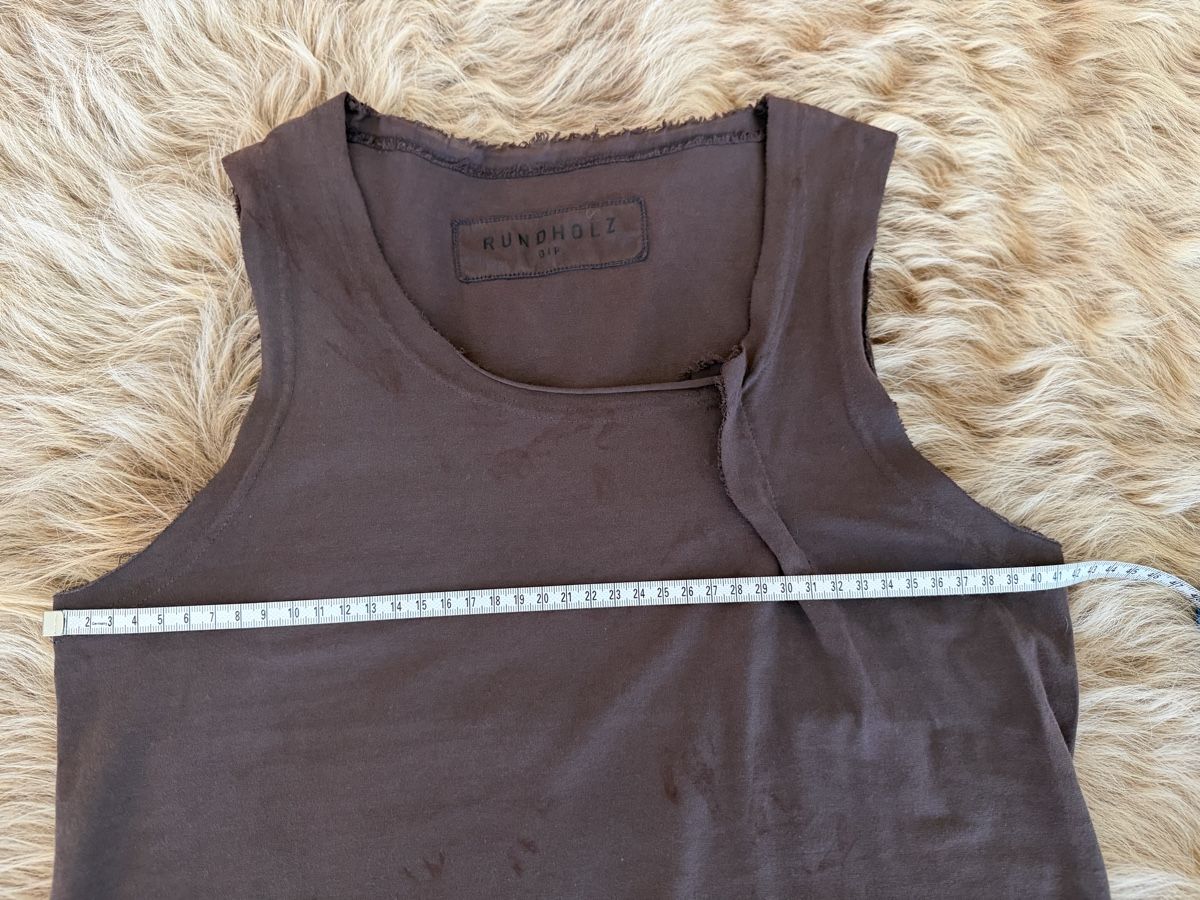Rundholz Top: Rundholz Dip Shirt – Usato da Reigoldswil venduto da MerlinsMorgane 4