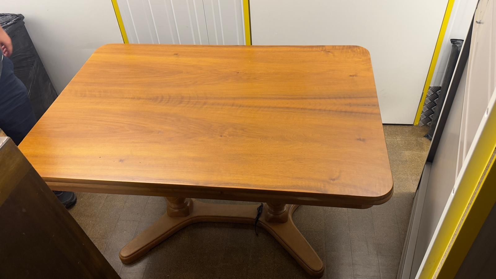 Tavoli: Vintage Holz-Tisch – Usato da Zürich venduto da livtho 1