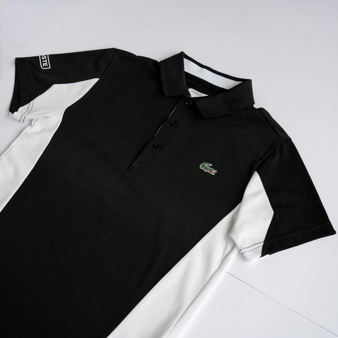 Lacoste Magliette Polo: Lacoste Sport Polo | Black & White Classic – Usato da Zürich venduto da avenlim
