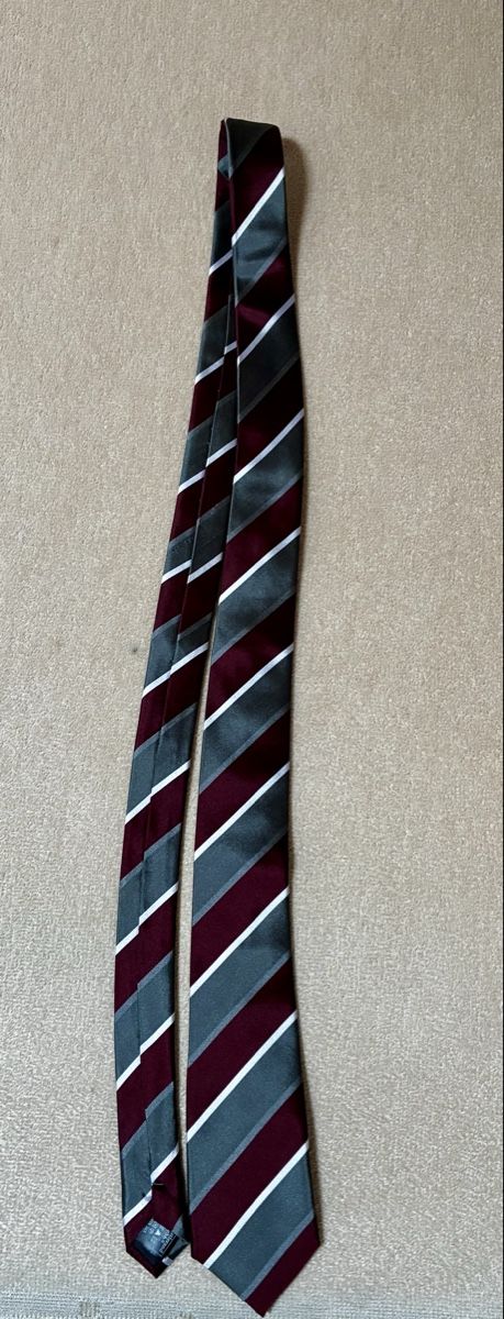 Cravatte: Stylish Rutland Webb 100% Silk Tie – Nuovo (secondo la descrizione) da Schaan venduto da RicX-10