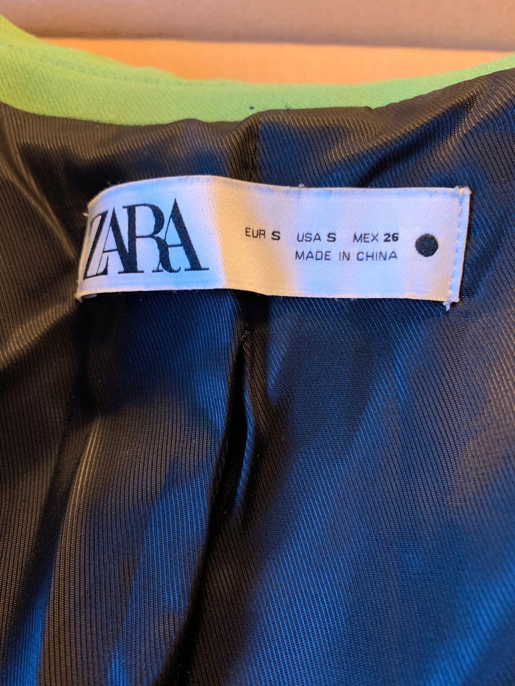 Zara Completi & Tailleur: Hosenanzug grün – Usato da Winterthur venduto da Drachenrose 6