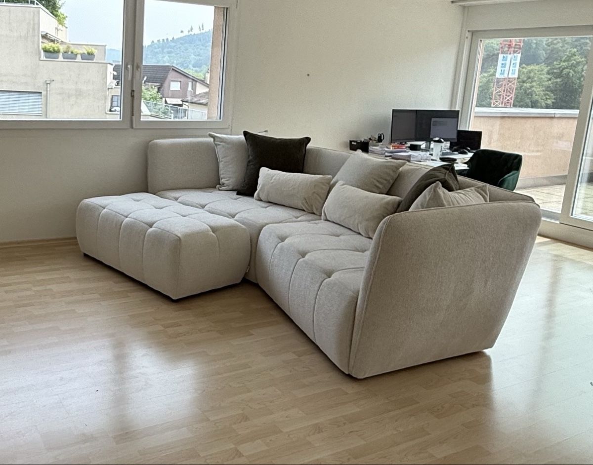 Mömax Sofas: Sofa – Neu (gemäss Beschreibung) aus Winterthur von man_2xjd