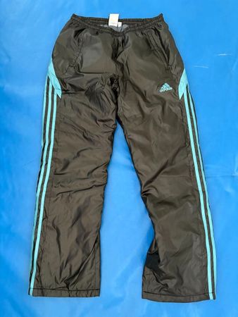Adidas Glanzhose gefüttert. Grösse L