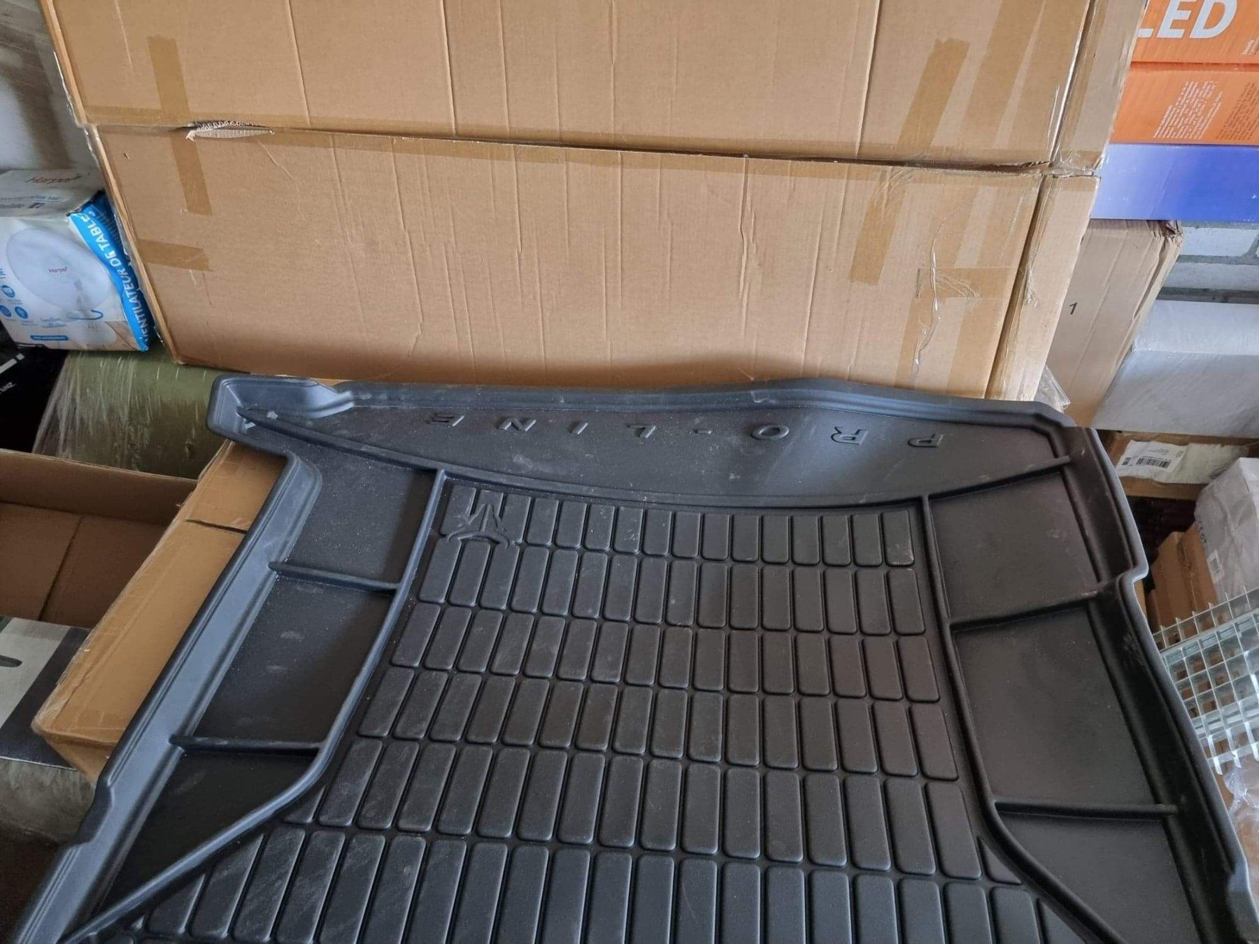 Tutti i ricambio: Mercedes GLC Gummimatten – Usato da Worben venduto da Joker952 1