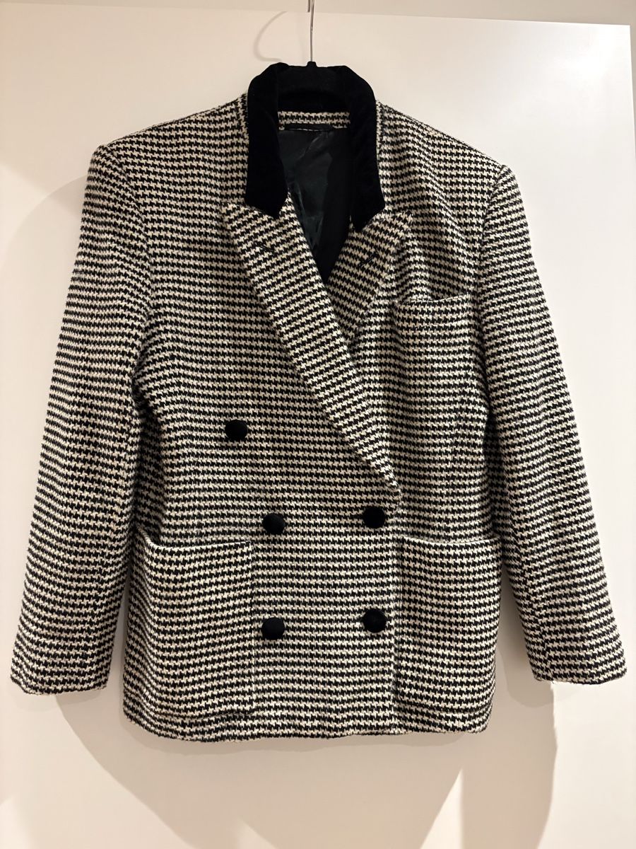 Great Description About Vintage Escada Blazer