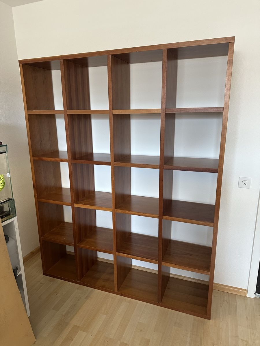 Regale: Regal / Raumtrenner – Gebraucht aus Basel von JoelNoel