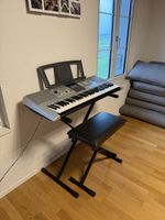 Yamaha Keyboard PSR-E403 mit Hocker