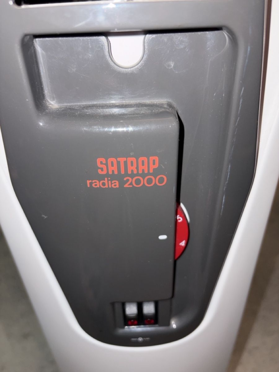 Radiateurs:  Elektro-Heizkörper/ Öfeli – D'occasion à Toffen par Winwin2022 1