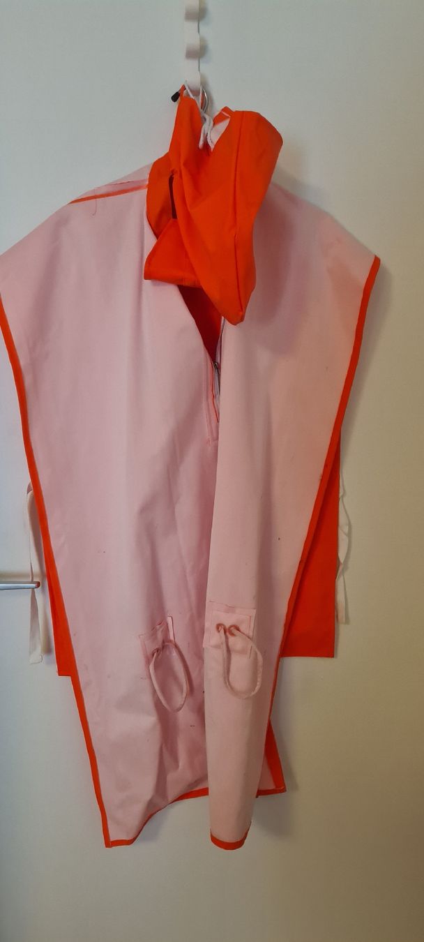 Giacche & Cappotti: Biking Orange Rain Poncho, Unisex! – Usato da Wallisellen venduto da Duranduran 2
