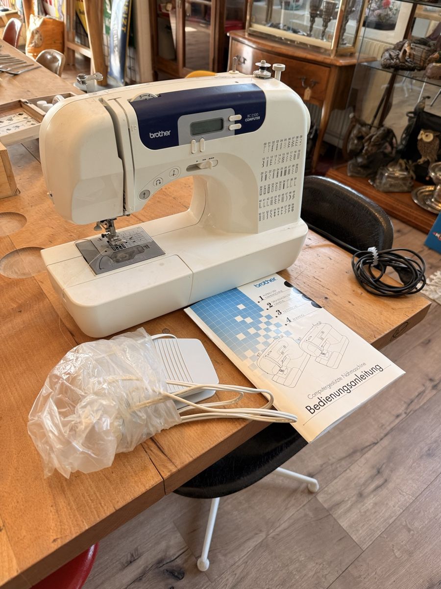 Brother Nähmaschinen: Nähmaschine Brother BC-2500 Computer  – Gebraucht aus Nidau von Nintschgu