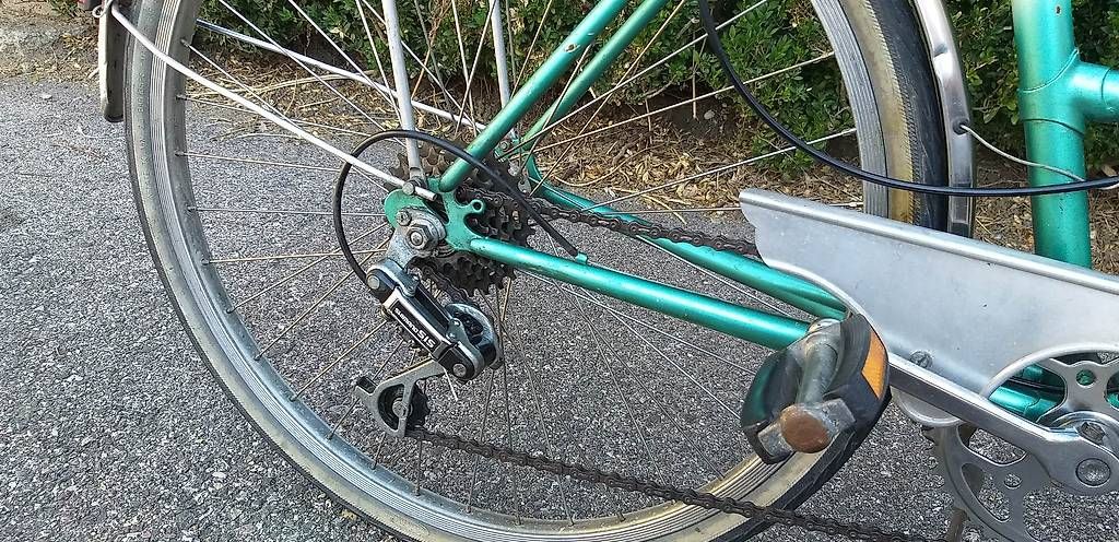 Velos: Vélo de fille 24" 6 vitesses REVISE – Gebraucht aus Yverdon-les-Bains von Jeandynamic 4