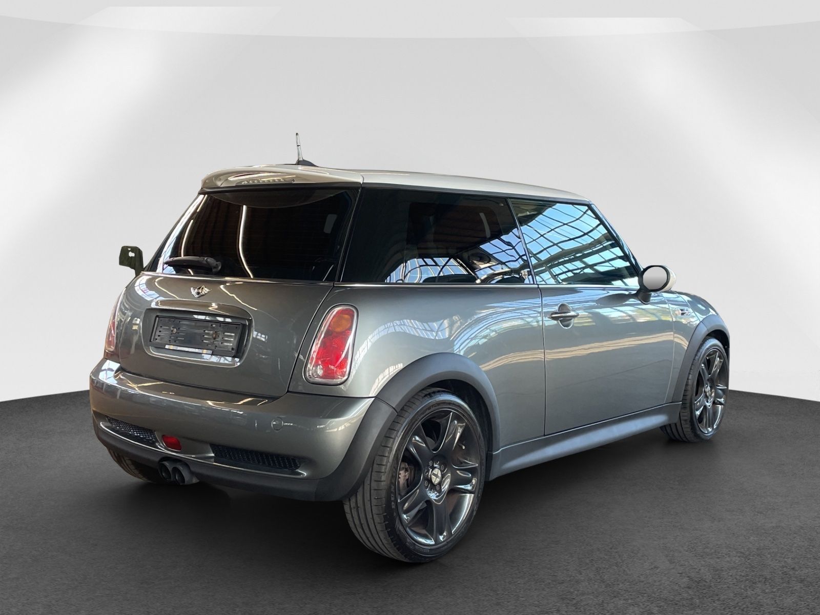 Mini Automobili: Mini Cooper S R53 – Usato da Steffisburg venduto da N.Brand 5