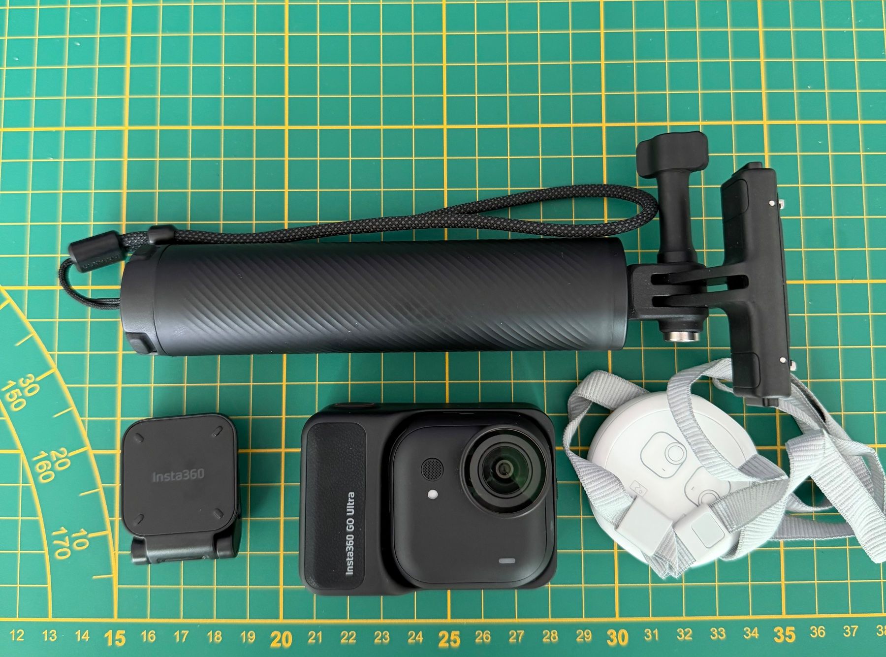 Action Cam: Action Cam Insta360 GO Ultra con accessori – Gebraucht aus Odogno von lor_bbv5