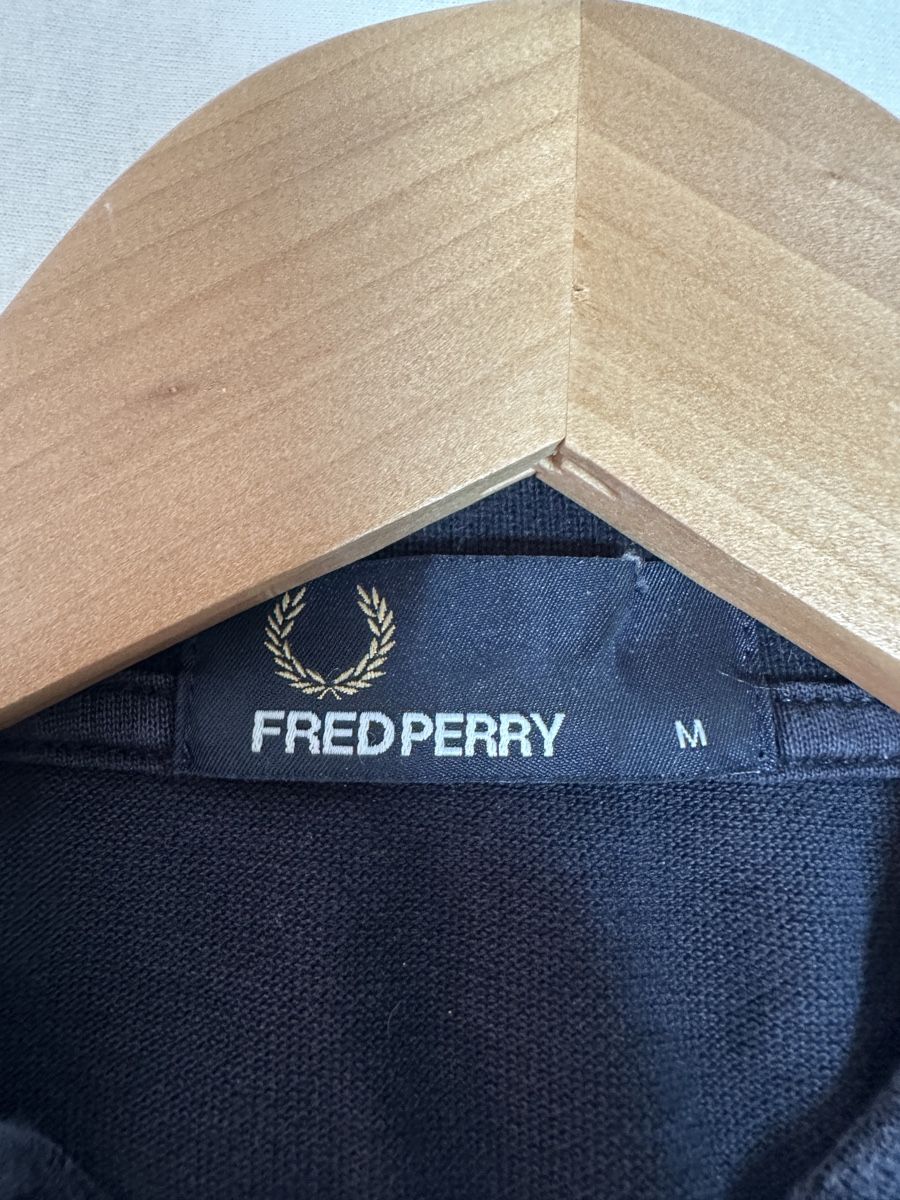 Fred Perry Magliette Polo: Fred Perry Poloshirt G M – Usato da Maienfeld venduto da tobeyl2020 3