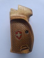 Nussbaum Griffschalen für die Sig P210 mit Daumenauflage 