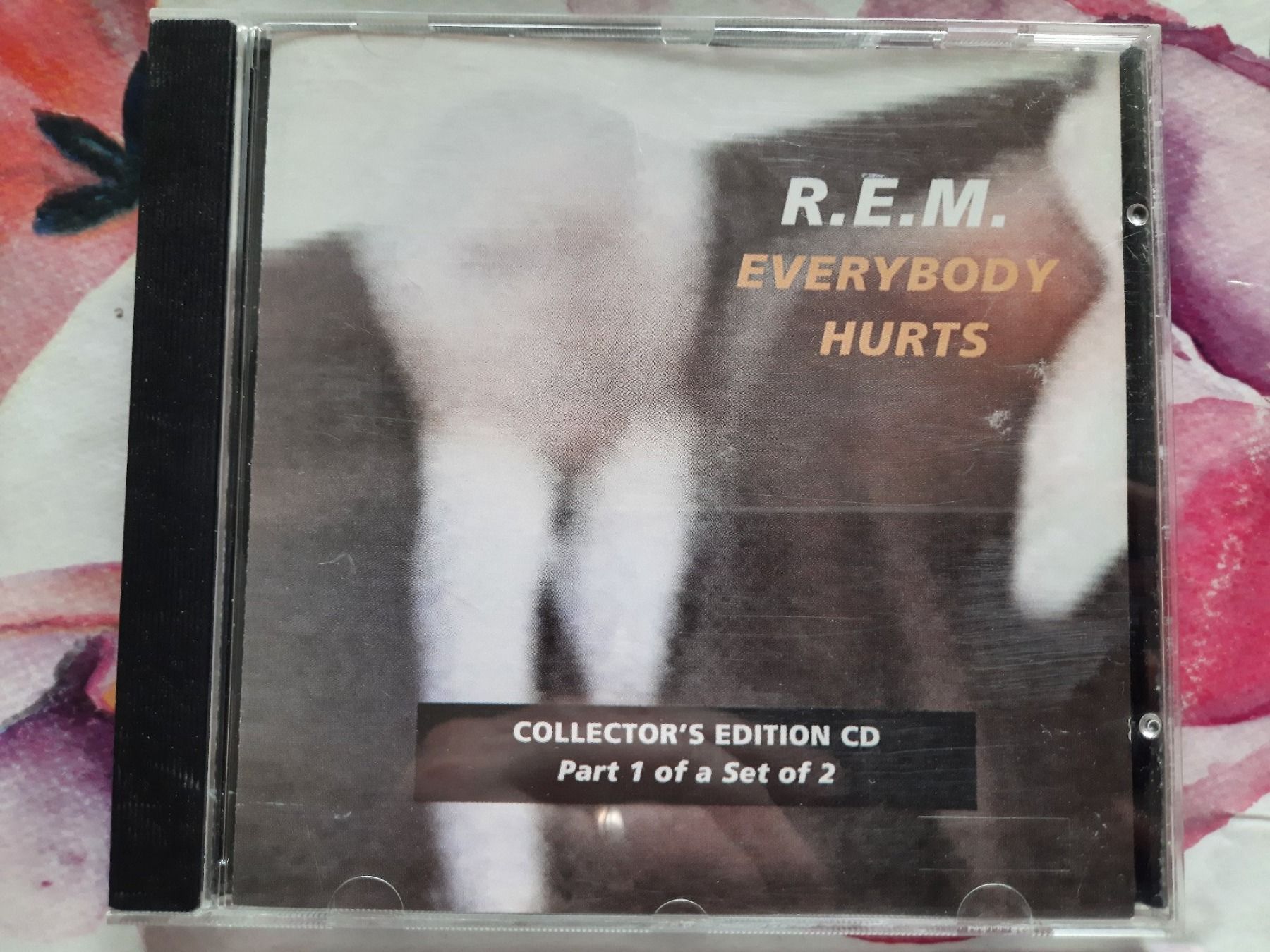 CD: CD REM Everybody Hurt Collector's edition – Usato da Pully venduto da bro_n52j